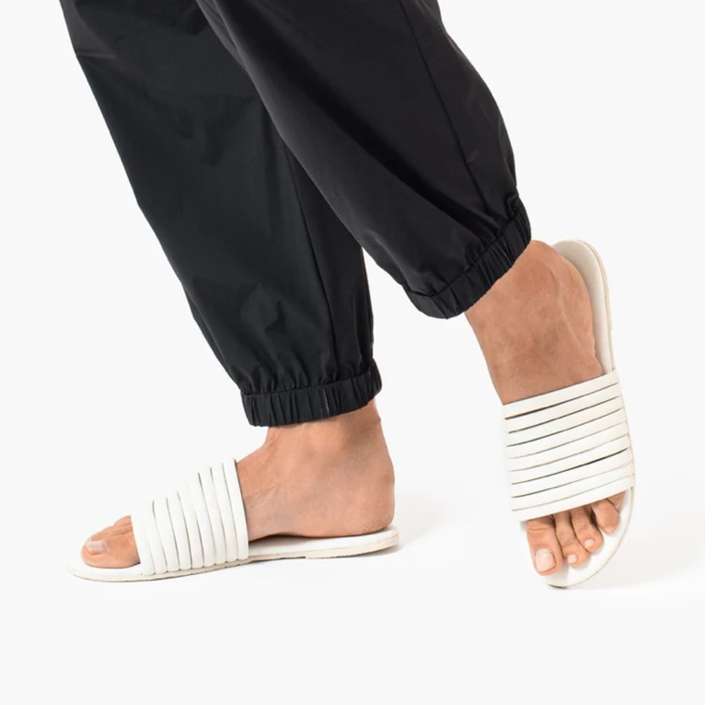 Tkees Caro Sandal in Cream